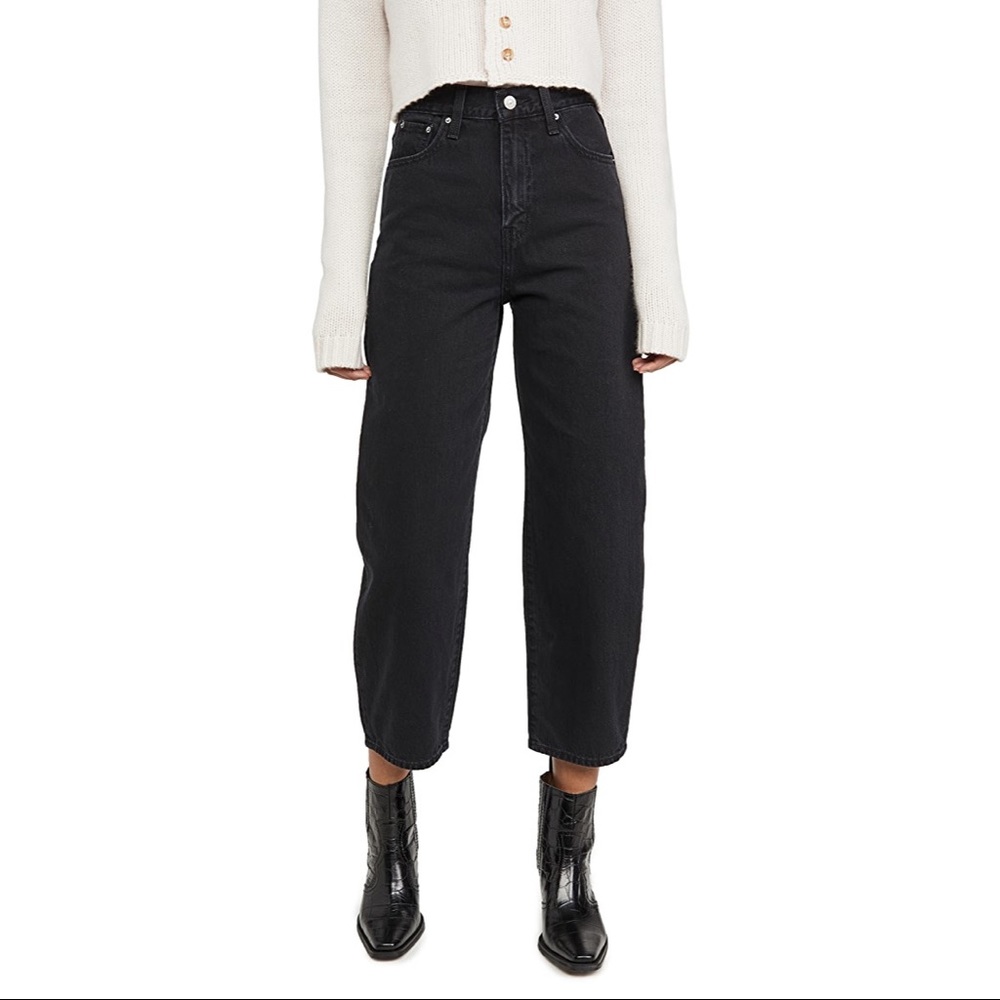 LEVI’S BALLOON LEG JEAN